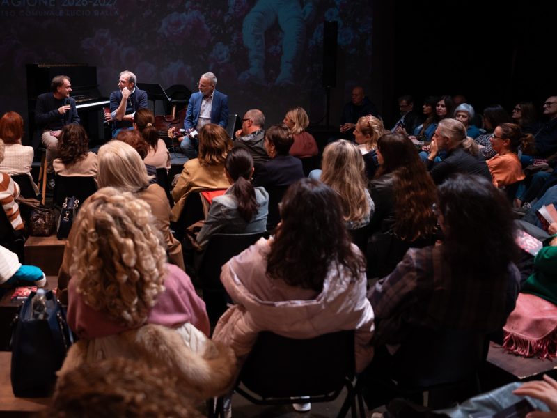 Manfredonia, Teatro Dalla, conferenza stampa 21 ottobre 2026